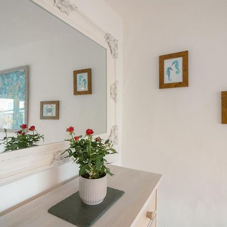 Cormorant- Sea View, Couples Retreat Villa บริกแซม ภายนอก รูปภาพ